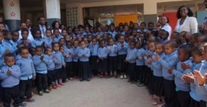 Noen av skolebarna i den fattige bydelen Entoto i Addis Abeba som har fått muligheten til utdanning og et verdig liv i stedet for å bli gatebarn. Flere av disse barna har faddere fra Olimb-konsernet.